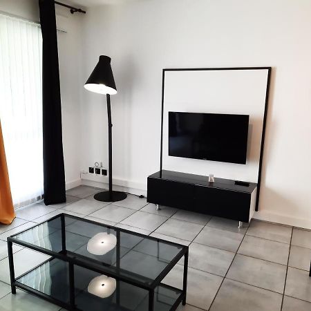 La Poterie - Appartement Avec Balcon Et Parking Prive Quimper Extérieur photo