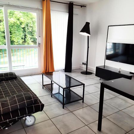 La Poterie - Appartement Avec Balcon Et Parking Prive Quimper Extérieur photo