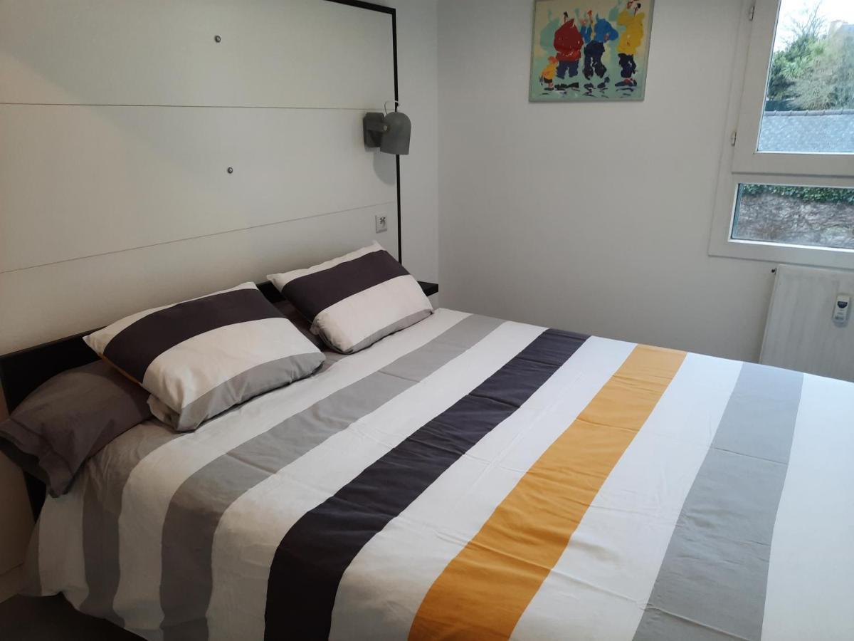 La Poterie - Appartement Avec Balcon Et Parking Prive Quimper Extérieur photo
