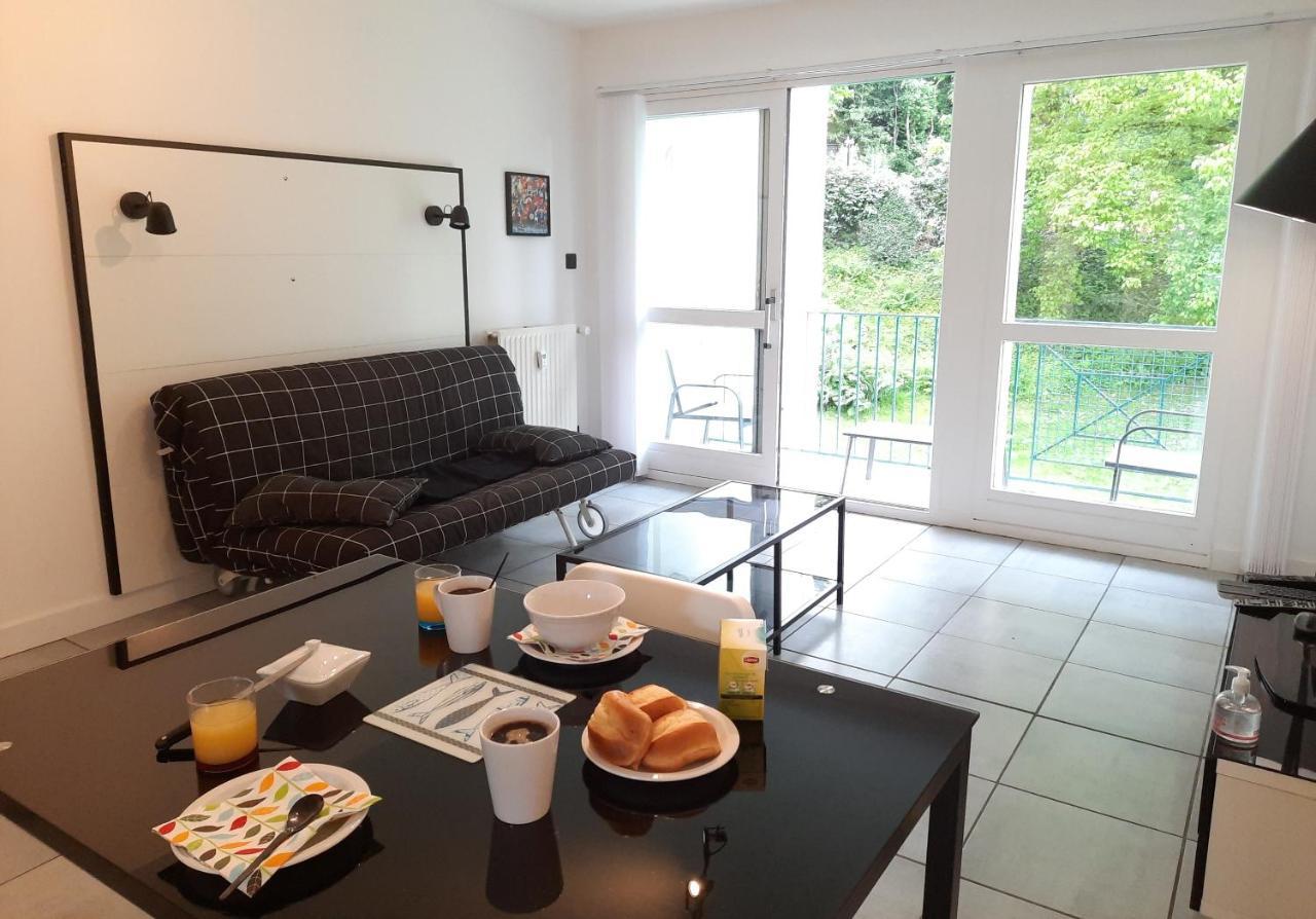 La Poterie - Appartement Avec Balcon Et Parking Prive Quimper Extérieur photo