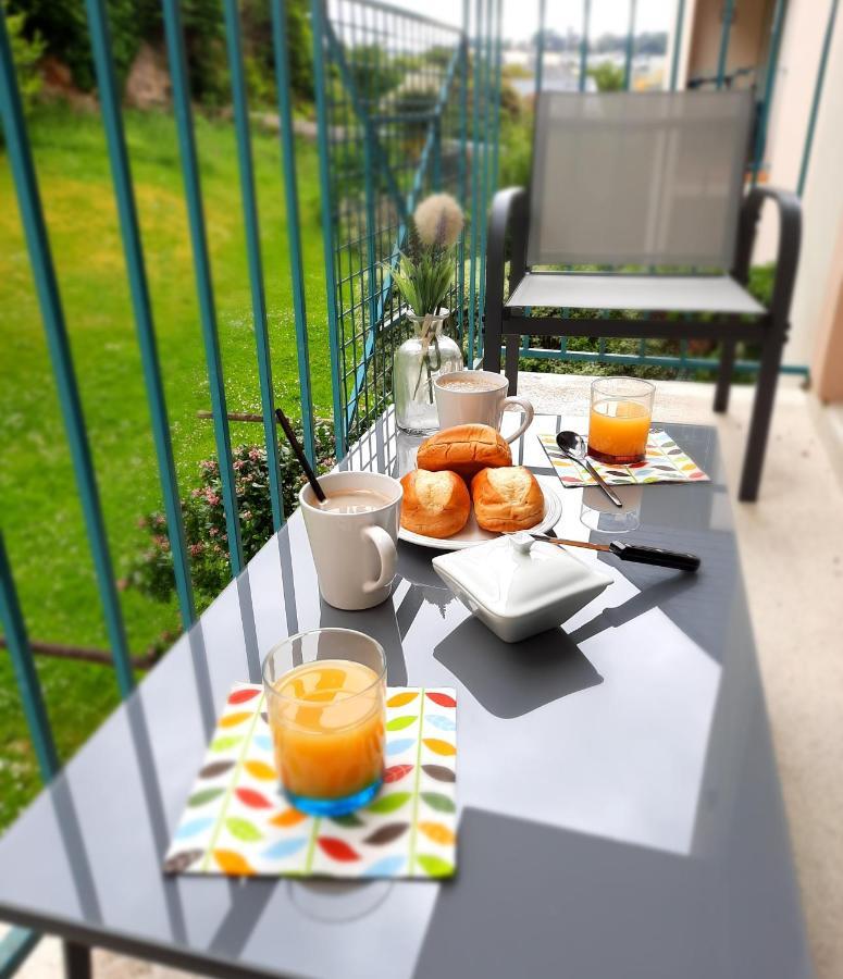 La Poterie - Appartement Avec Balcon Et Parking Prive Quimper Extérieur photo