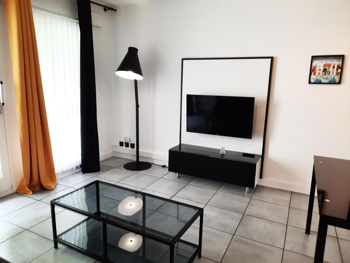 La Poterie - Appartement Avec Balcon Et Parking Prive Quimper Extérieur photo